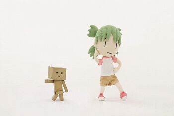 1girl animated animated_gif arm_behind_head artist_request box brown_shorts danboo dancing green_hair hand_on_own_hip koiwai_yotsuba lowres quad_tails raglan_sleeves shoes short_hair shorts smile source_request stop_motion_animation switch unconventional_media yotsubato!