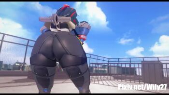1girl 2024 3d animated artist_name ass ass_focus ass_shake black_gloves black_hair black_pants black_shoes blue_jacket blue_trim breasts capelet city clothes_writing commentary cowboy_shot cropped_jacket female_focus fence gloves hairdressing handlebar high-waist_pants holster huge_ass jacket knee_pads long_hair long_sleeves looping_animation multicolored_hair outdoors pants police police_uniform policewoman ponytail red_hair rooftop shadow shoes shoulder_holster streaked_hair symbol-only_commentary thick_thighs thighs two-tone_hair video wily27 zenless_zone_zero zhu_yuan
