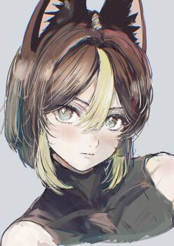 1boy animal_ear_fluff animal_ears bare_shoulders black_hair black_shirt blush closed_mouth commentary_request double-parted_bangs fox_ears genshin_impact green_eyes green_hair grey_background hair_between_eyes highres looking_at_viewer male_focus multicolored_hair otanpopo1208 parted_hair portrait shirt short_hair simple_background sleeveless sleeveless_shirt solo streaked_hair tighnari_(genshin_impact)
