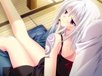 1boy 1girl arm_tattoo bare_arms bare_legs black_camisole camisole choco_chip game_cg japanese_clothes kagami_tsukimi looking_back medium_hair narrowed_eyes purple_eyes sara_sara_sasara sitting sitting_on_lap sitting_on_person smile smug tattoo v white_hair