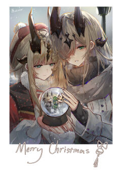 2girls absurdres ahoge arknights beret black_horns blonde_hair chinese_commentary christmas_tree closed_mouth commentary_request dragon_girl dragon_horns fake_photograph green_eyes grey_background hair_over_one_eye hat highres holding holding_snow_globe horns long_hair long_sleeves looking_down merry_christmas multiple_girls necrass_(arknights) parted_lips pom_pom_(clothes) red_hat reed_(arknights) siblings sisters smile snow_globe snowing tieguo_dun_amo upper_body