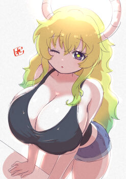 1girl arm_support black_tank_top blonde_hair blue_shorts breasts cleavage denim denim_shorts dragon_girl dragon_horns gradient_hair green_hair horns huge_breasts kobayashi-san_chi_no_maidragon leaning_forward leaning_on_object long_hair lucoa_(maidragon) multicolored_hair one_eye_closed open_mouth purple_eyes reiwa_rerere short_shorts shorts sidelocks solo standing tank_top white_background wink yellow_pupils