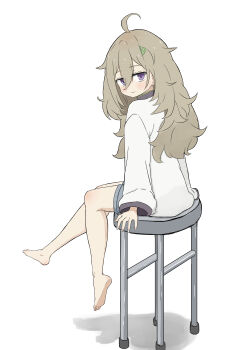 1girl absurdres ahoge barefoot brown_hair closed_mouth commentary_request curly_hair feet from_side grey_shorts hair_between_eyes hibi_wa_sugiredo_meshi_umashi higa_tsutsuji highres jacket knees_together_feet_apart long_hair long_sleeves looking_at_viewer looking_to_the_side shorts sitting smile solo stool tukihizx white_background white_jacket
