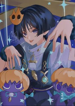 1boy :p aqua_gemstone belt black_hair black_overalls blue_background blue_belt blunt_ends bright_pupils casual cat cat_hair_ornament contemporary cowboy_shot eyeliner eyeshadow feathers fur_wrist_cuffs gem genshin_impact gold hair_ornament halloween halloween_costume hands_up highres makeup male_focus marionette marionette_controller meppe_me official_alternate_costume open_hands overalls pom_pom_(clothes) pumpkin_hat puppet puppet_strings purple_cat red_eyeliner red_eyeshadow scaramouche_(cat)_(genshin_impact) scaramouche_(genshin_impact) shirt short_sleeves teeth tongue tongue_out tsurime twitter_username undershirt upper_teeth_only wanderer_(genshin_impact) watermark white_pupils white_shirt white_sleeves wispy_bangs wrist_cuffs yellow_feathers