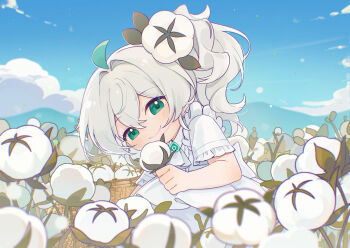 Rule 34 | 1girl, ahoge, basket, blue sky, brooch, cloud, cloudy sky, commentary request, cotton (plant), day, dress, flower, frills, green eyes, hair flower, hair ornament, highres, hill, holding, holding flower, jewelry, long hair, looking at viewer, outdoors, quanmian shidai, short sleeves, side ponytail, sky, smile, solo, wen xiaomian, wenxiaomian family, white dress, white flower, white hair