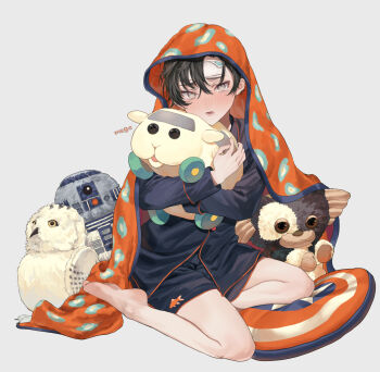 1boy artist_name bare_legs barefoot black_shirt black_shorts blanket blush brown_eyes brown_hair character_request commentary_request full_body gizmo_(gremlins) gremlins_(movie) grey_background harry_potter_(series) hedwig highres hugging_object long_sleeves looking_at_viewer male_focus mege_(megechan) open_mouth original pajamas pui_pui_molcar r2-d2 shirt short_hair shorts simple_background sitting solo star_wars stuffed_owl stuffed_toy wizarding_world