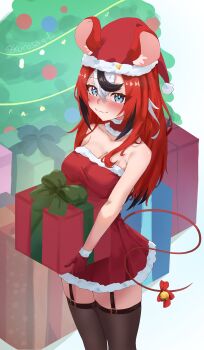 1girl :3 absurdres alternate_costume animal_ear_fluff animal_ears bare_shoulders bell black_streaks blue_eyes blush bow box breasts choker christmas christmas_ornaments cleavage commentary double-parted_bangs dress fur_trim garter_straps gift gift_box hair_between_eyes hair_down hakos_baelz hat highres holding holding_gift hololive hololive_english long_hair looking_at_viewer medium_breasts mouse_ears mouse_girl mouse_tail multicolored_hair pyrokuro red_hair santa_costume santa_dress santa_hat smile standing streaked_hair tail tail_bell tail_bow tail_ornament thighhighs thighs virtual_youtuber white_background white_streaks zettai_ryouiki