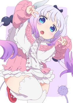 1girl :o blue_eyes blunt_bangs border bow capelet commentary_request cowboy_shot double_v dragon_girl dragon_horns hair_ornament hairband hands_up head_tilt highres horns kanna_kamui kobayashi-san_chi_no_maidragon long_hair looking_at_viewer low_twintails purple_background samansa_ex slit_pupils solo sphere_hair_ornament standing standing_on_one_leg tail thighhighs twintails v v_over_eye white_background white_border white_thighhighs