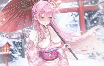 1girl alternate_costume blue_archive blush bush commentary_request fingernails fur-trimmed_kimono fur_trim green_eyes hachu_u1 halo hanako_(blue_archive) holding holding_umbrella japanese_clothes kimono lamp long_sleeves looking_at_viewer obi obiage obijime oil-paper_umbrella outdoors pink_hair pink_halo pink_kimono sash snow solo torii umbrella upper_body